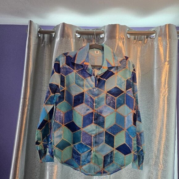 Vibrant blue, seafoam green and gold, silky blouse, size "M". - Picture 4 of 4